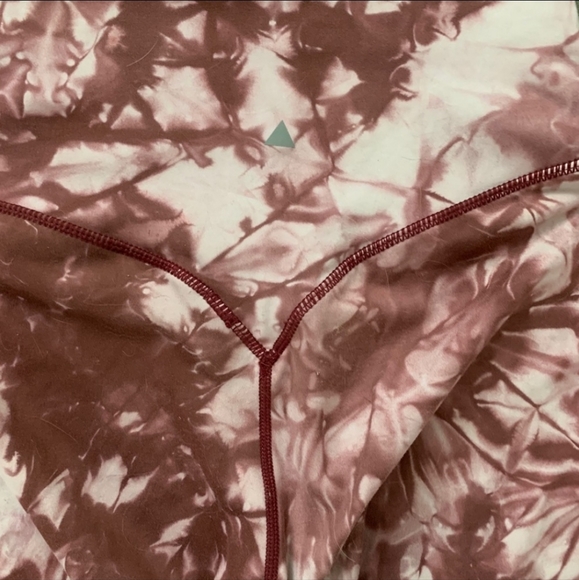 Balance Athletica (Vitality) Cloud Leggings - Picture 3 of 5